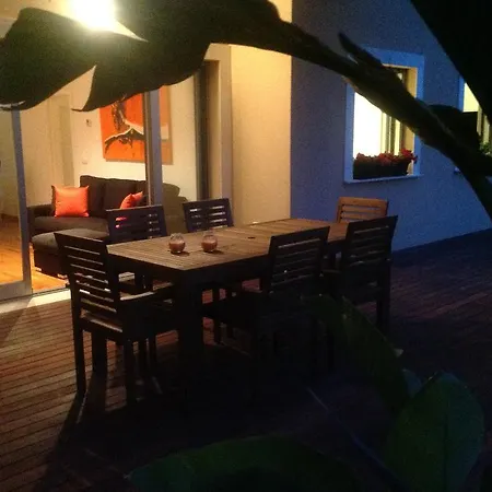 Deluxe Chillout Experience * دينايا